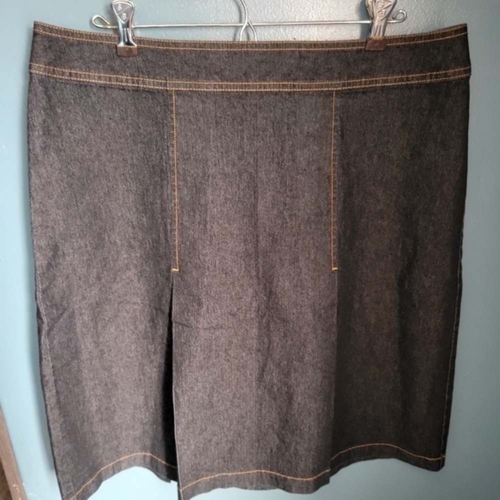 Bisou Bisou Michele Bohbot jean skirt pleated size 12